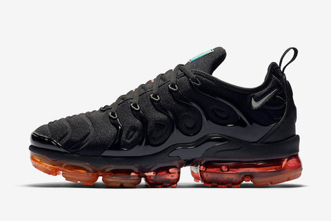 Air VaporMax Plus Black Red Shoes