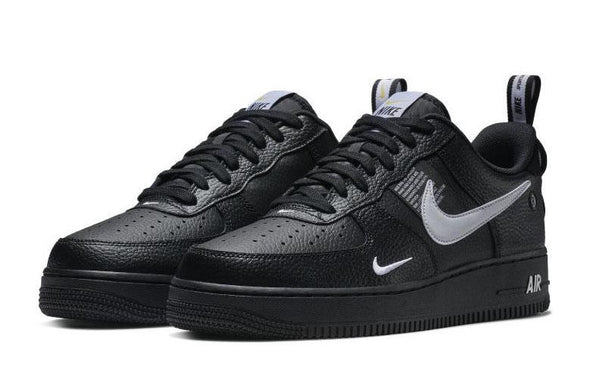 Air Force 1 07 LV8 Utility Black Shoes