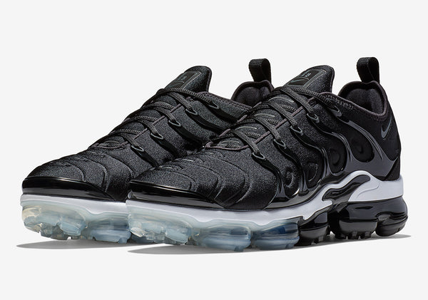 Air VaporMax Plus Black White Shoes